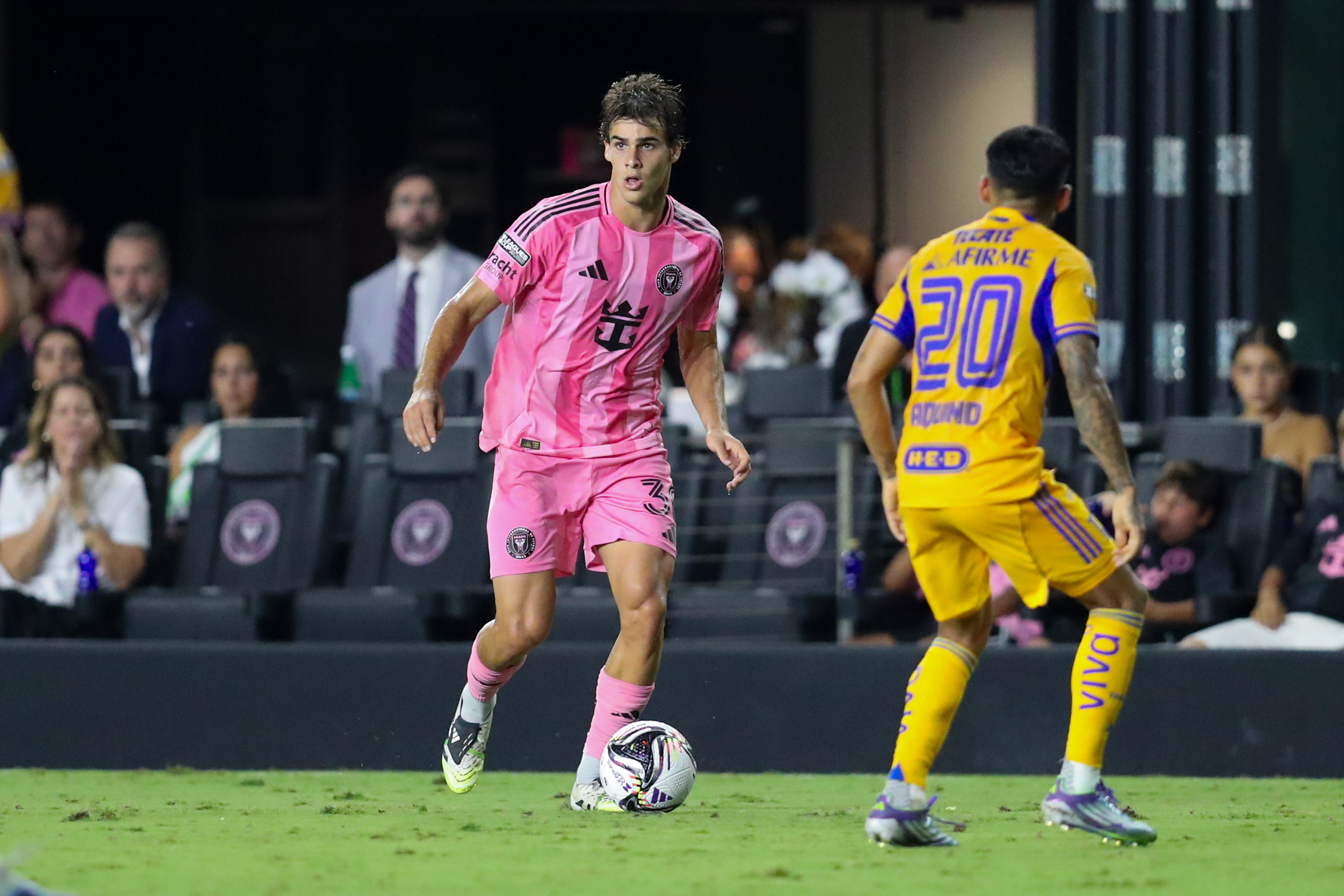 开云体育官网-迪马：帕尔马接近租借迈阿密国际中场克雷马斯基，买断费450万欧