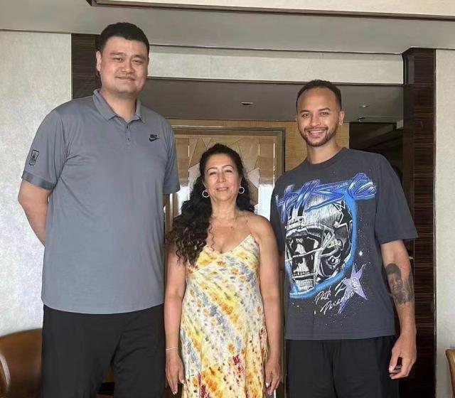 kaiyun-官宣！李凯尔正式入籍中国 男篮首位归化球员到来