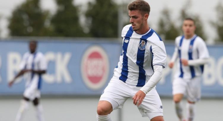 开云下载-意外！武汉三镇明明已引进新外援后腰，为何网传还想让葡超王牌来